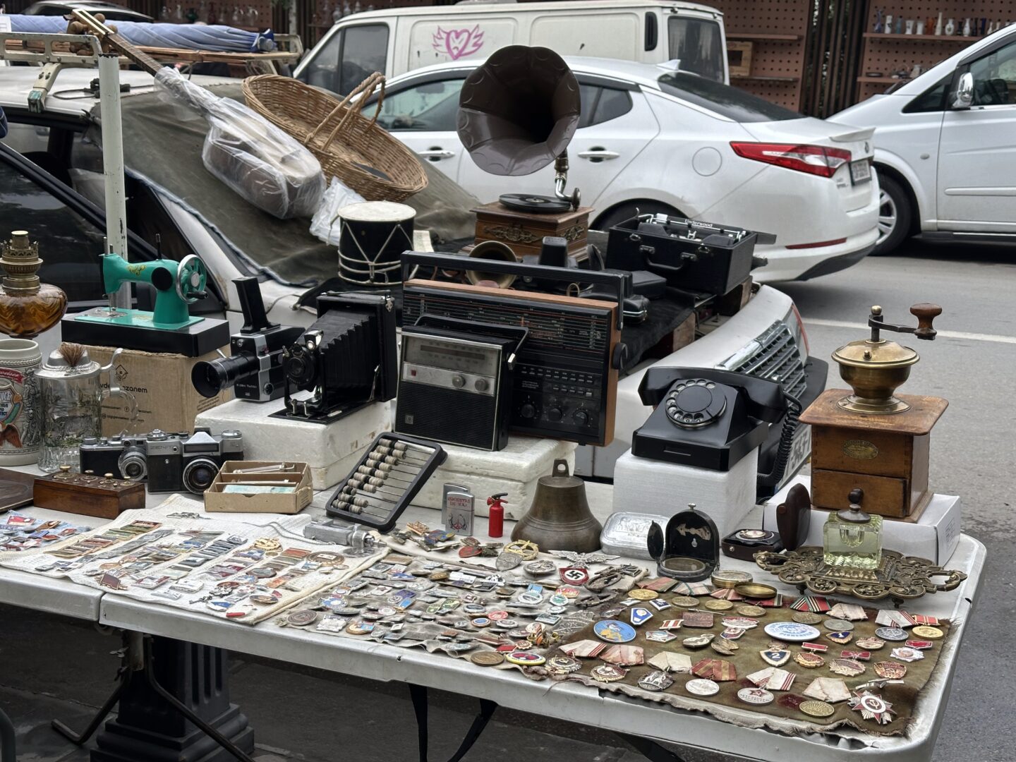 Dry Bridge Market